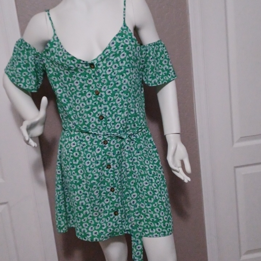 speechless Juniors dress - Picture 2 of 3